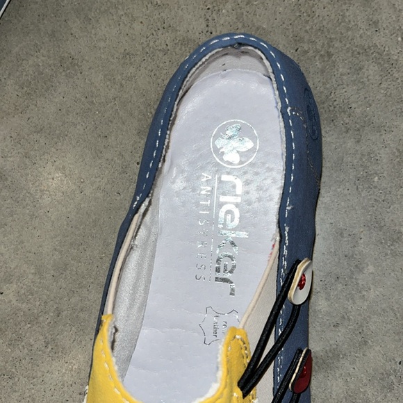 Women’s Rieker Sneaker 52589, Size 37 - Picture 4 of 7